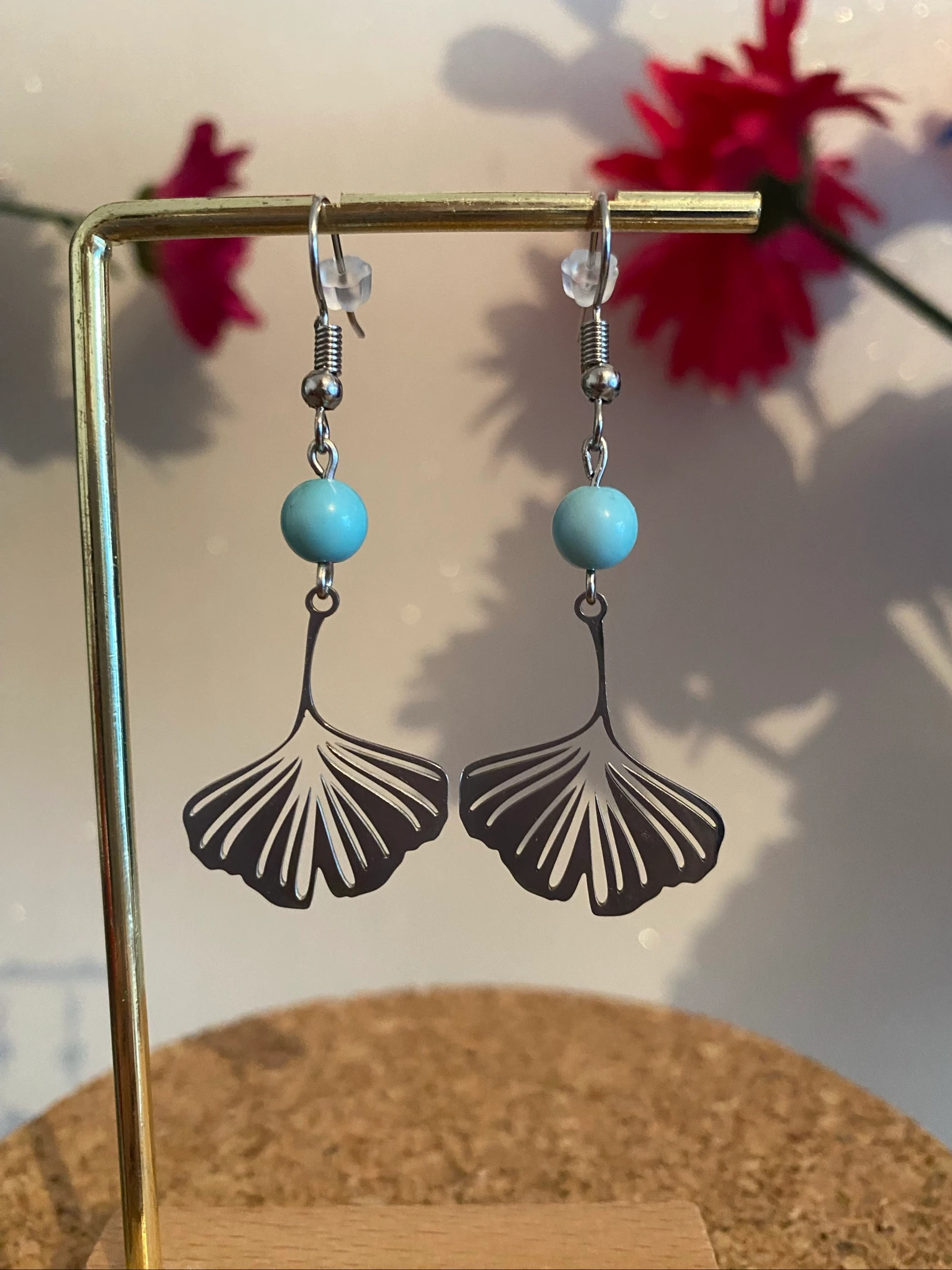 Boucles d’oreilles petite gingko argentée effet miroir 